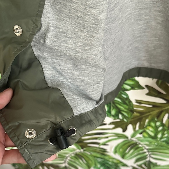 Lands' End Women's Forest Green Windbreaker - Picture 8 of 9
